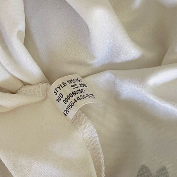 Under armour open back shirt - Picture 4 of 6